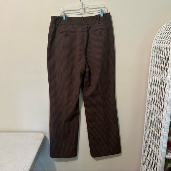 Larry Levine Pants Women’s 10 Trends Chocolate Brown Pinstripe Trouser Straight - Picture 3 of 9